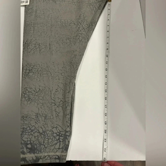 Lululemon Wunder Train HR Tight 25” Dye Size 20 - Picture 14 of 14